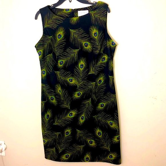 Julian Taylor Dresses & Skirts - Q14 JULIAN TAYLOR DRESS SLEEVELESS PEACOCK FEATHER BLACK ZIP BACK SZ 12